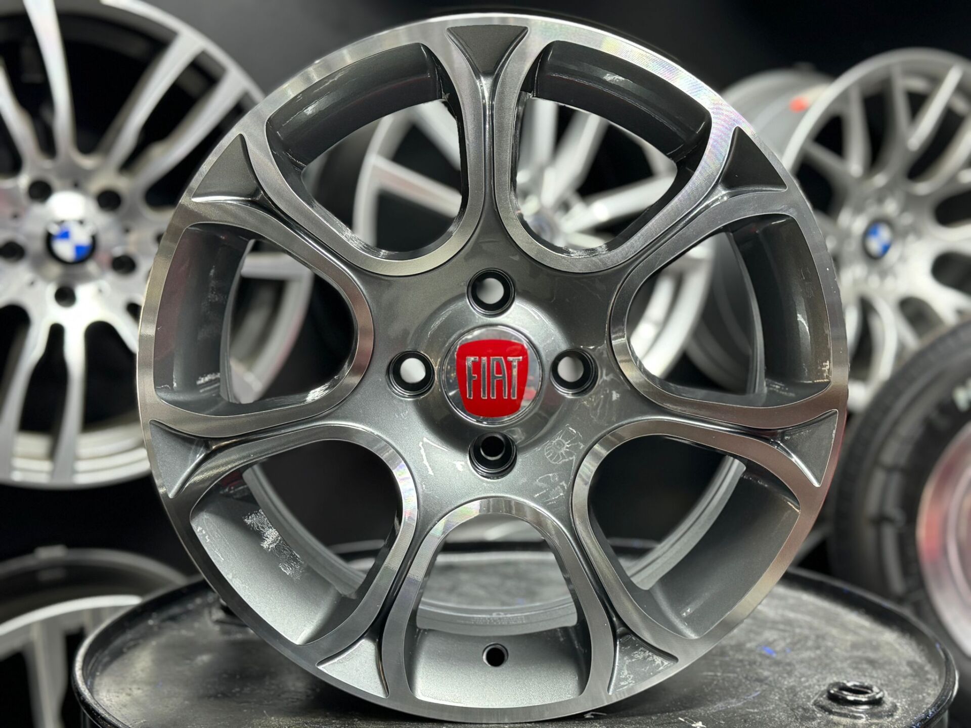 15'' 4X98 FİAT UYUMLU JANT TAKIMI