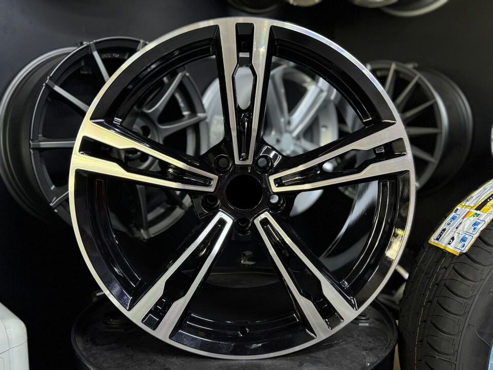 19'' 5X120 BMW UYUMLU JANT TAKIMI (GENİŞLİK DEĞERLERİ ÖN ARKA FARKLIDIR)