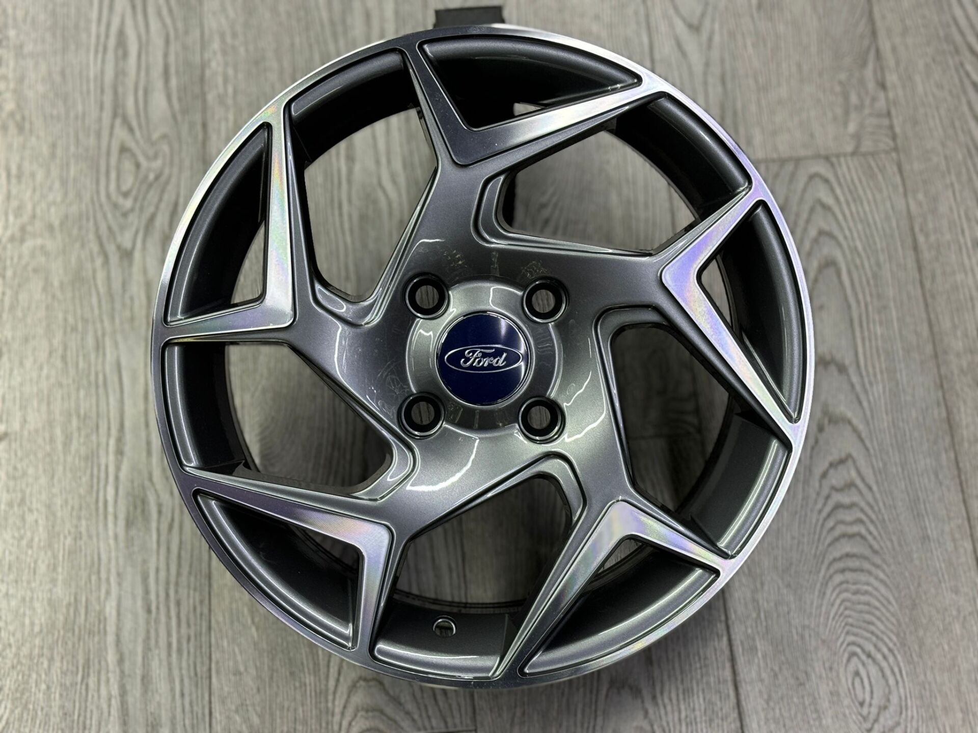 15'' 4X108 FORD UYUMLU JANT TAKIMI