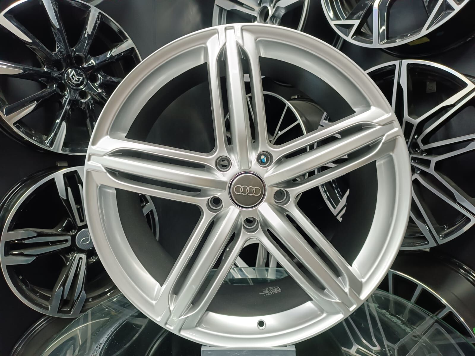 21'' 5X130 AUDİ Q7 S LİNE UYUMLU JANT TAKIMI