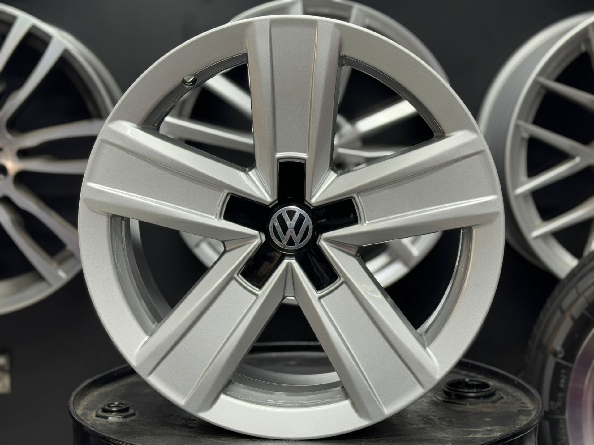 16'' 5X120 VW TRANSPORTER/CARAVELLE UYUMLU JANT TAKIMI