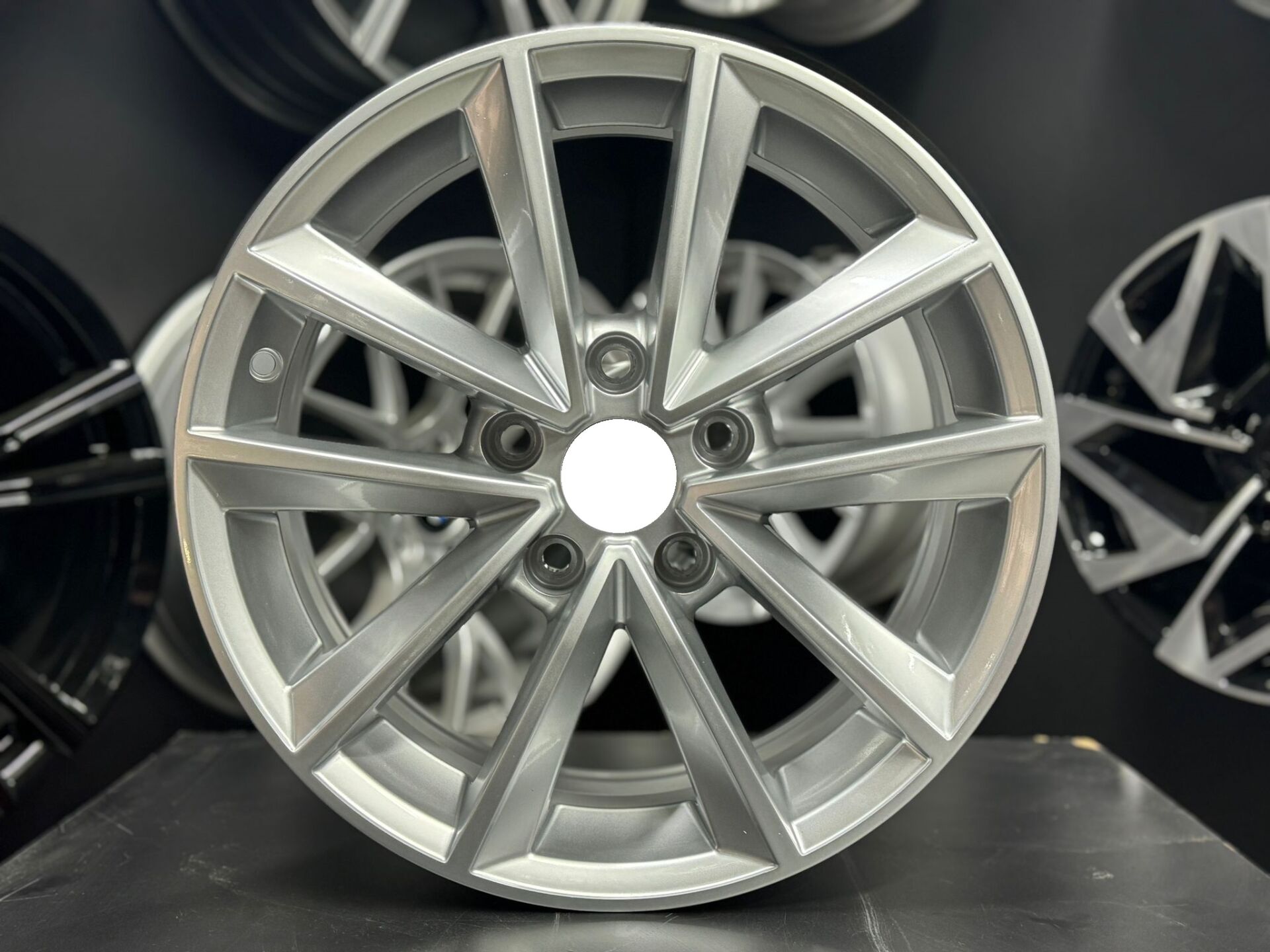 16''5X114.3 RENAULT MEGANE UYUMLU JANT TAKIMI