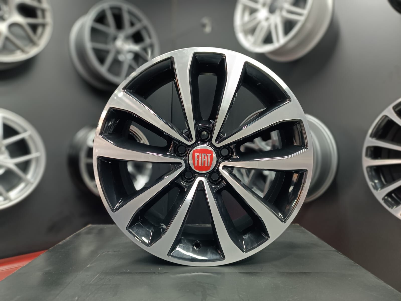 16'' 5X98 FİAT EGEA/DOBLO UYUMLU JANT TAKIMI