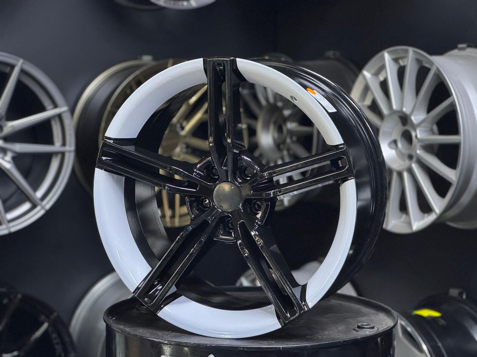 18'' 5x100 PORSCHE TAYCAN UYUMLU JANT TAKIMI