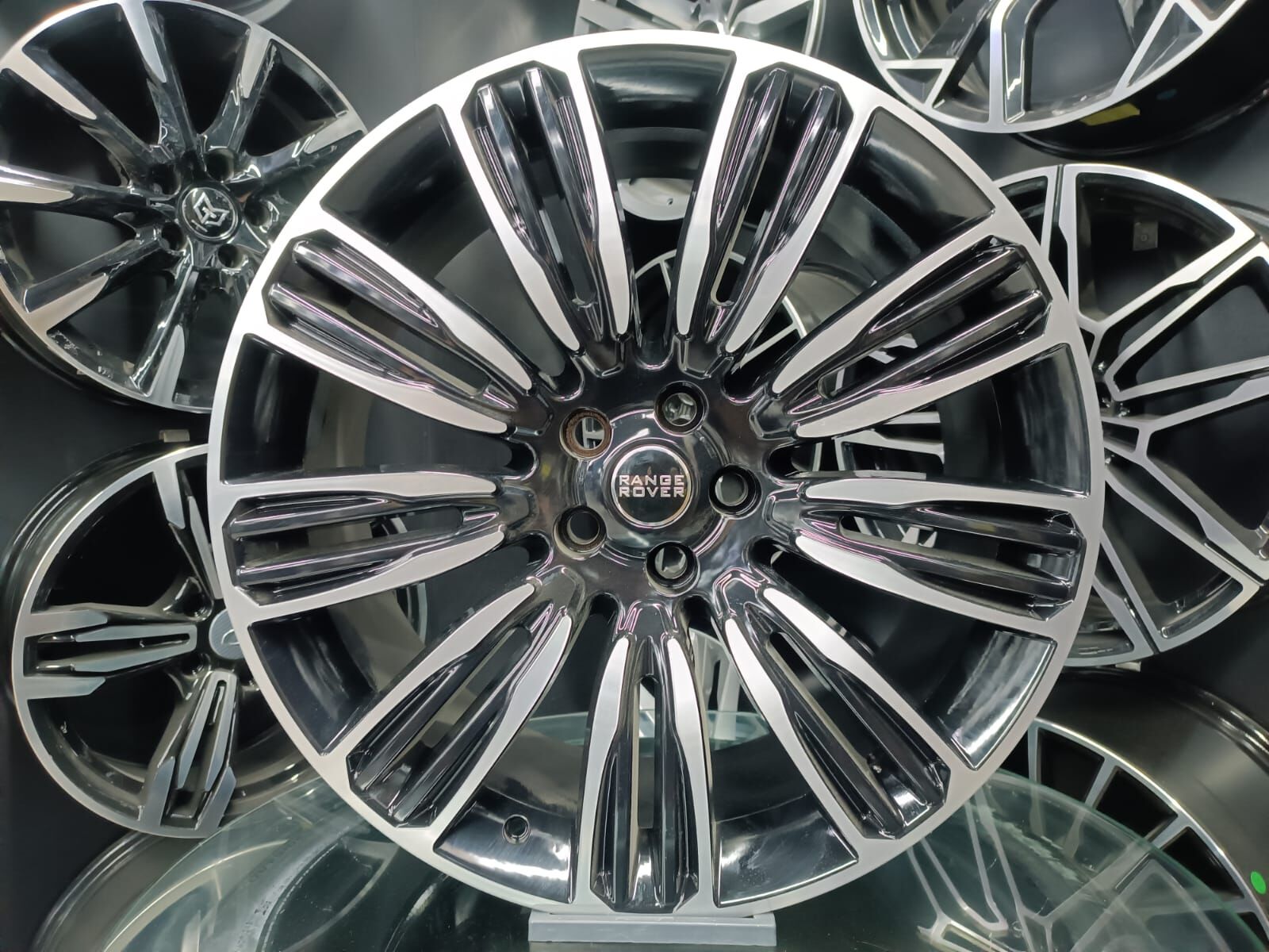 22'' 5X120 RANGE ROVER VOGUE/SPORT UYUMLUN JANT TAKIMI