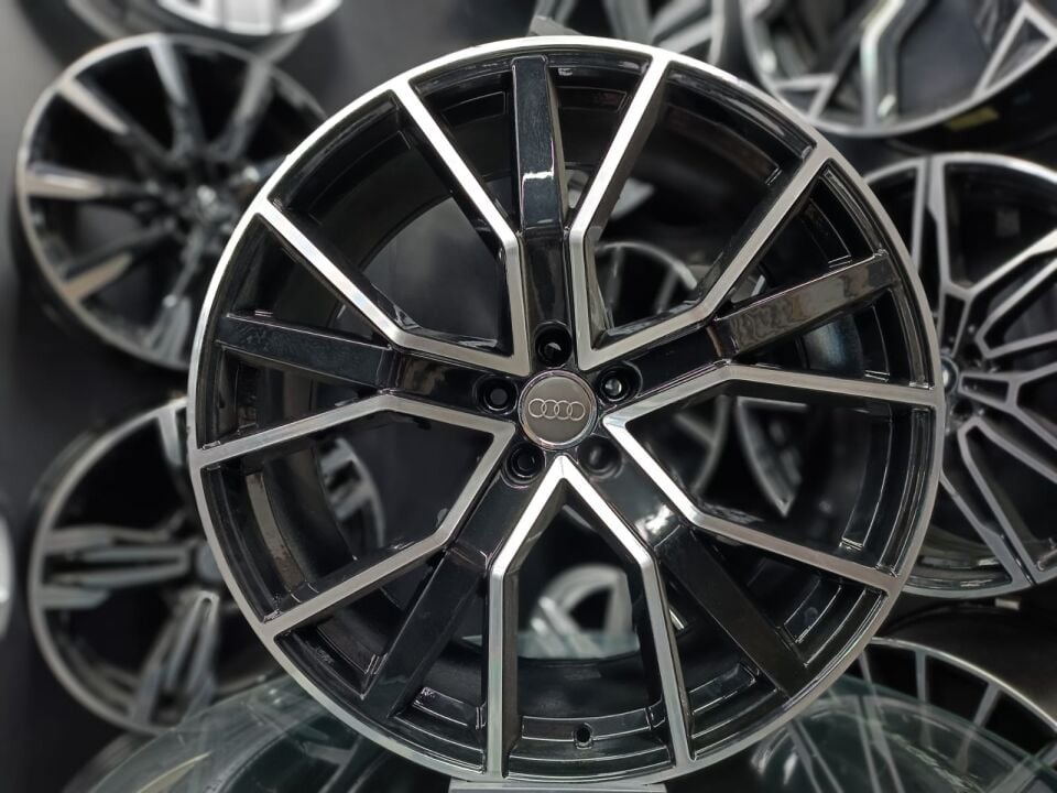 22'' 5X112 AUDİ Q7-Q8 UYUMLU JANT TAKIMI
