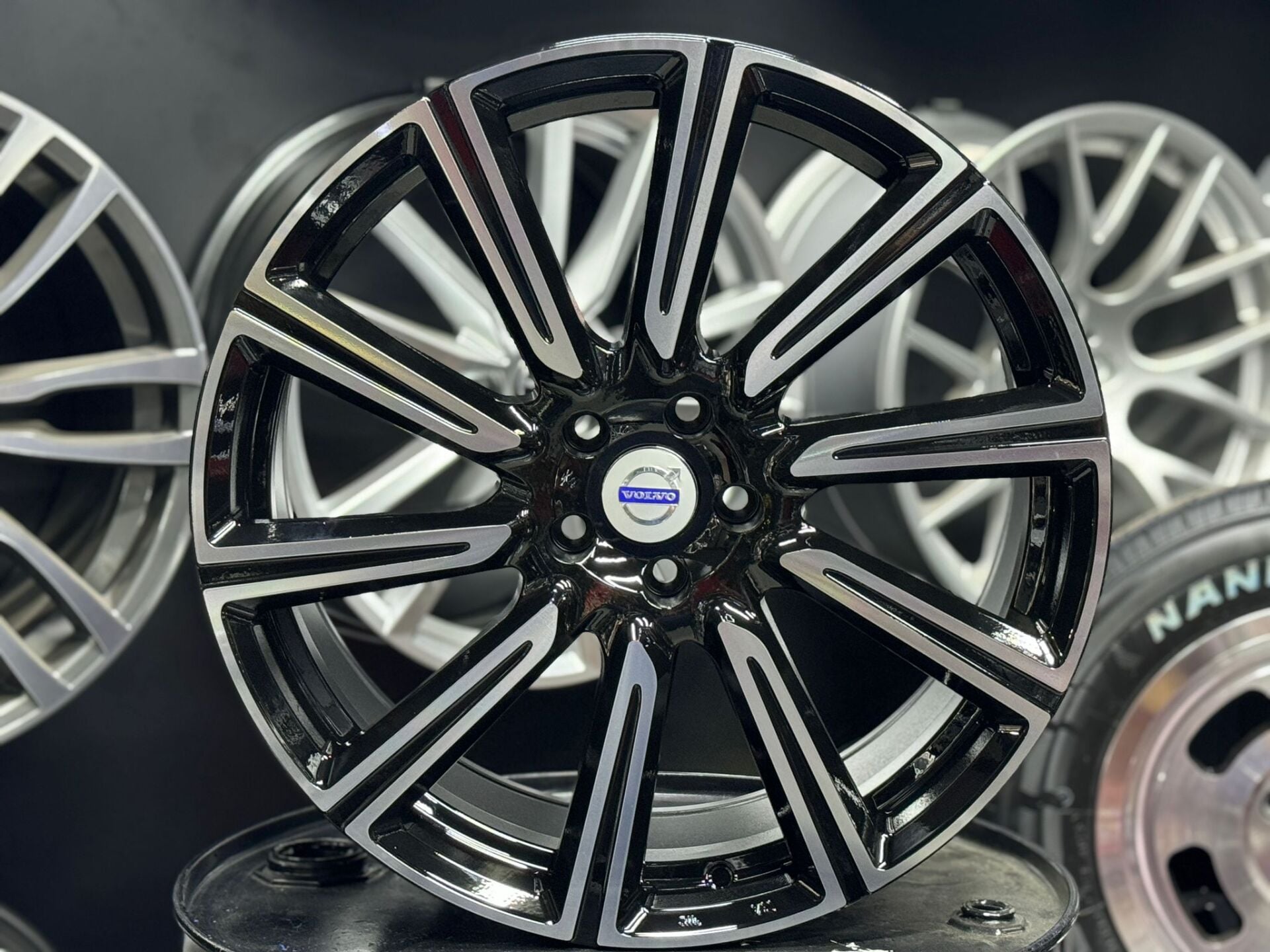 20'' 5X108 VOLVO/CHERY UYUMLU JANT TAKIMI