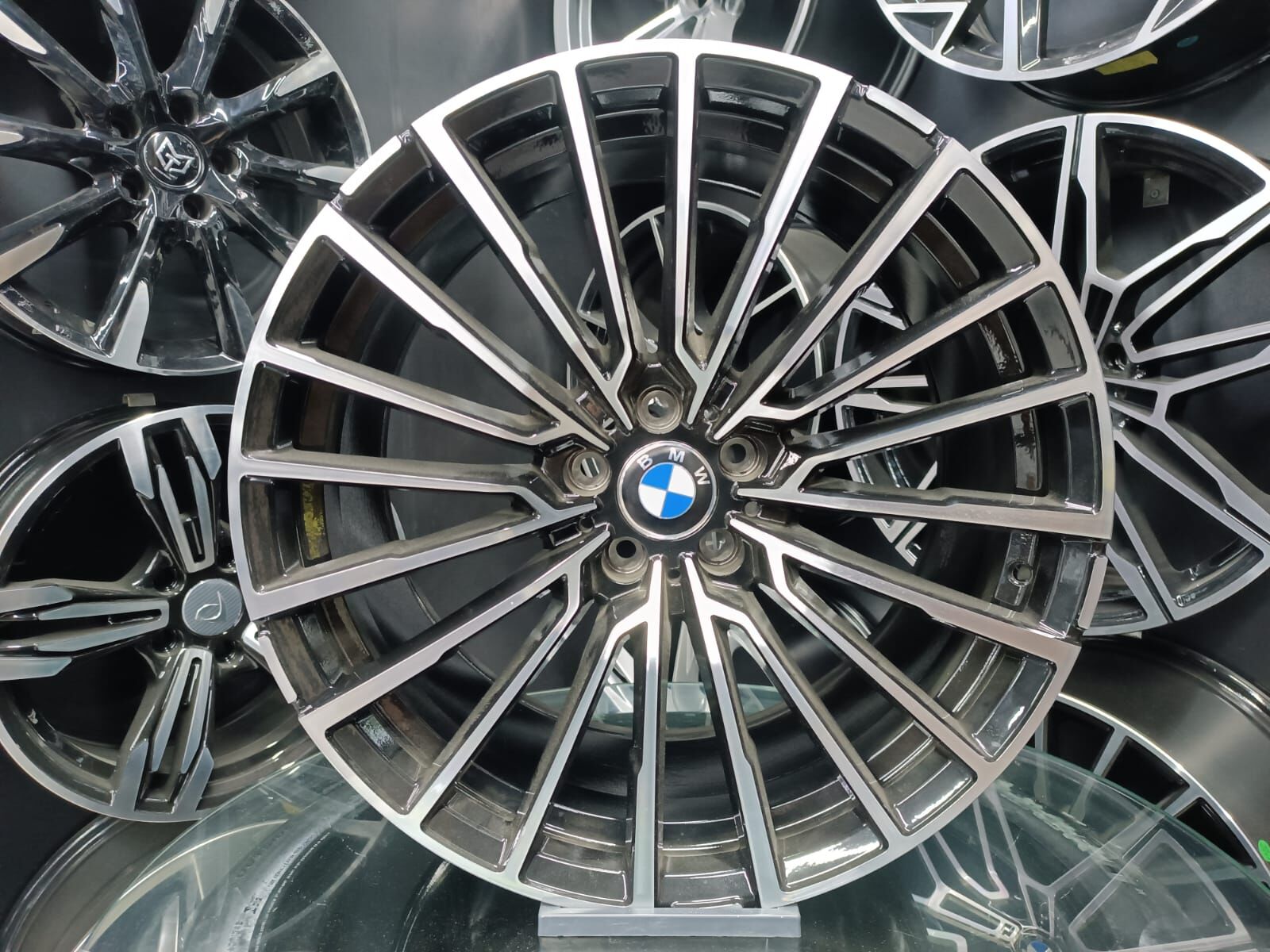 20'' 5X112 BMW G20-G30 UYUMLU JANT TAKIMI