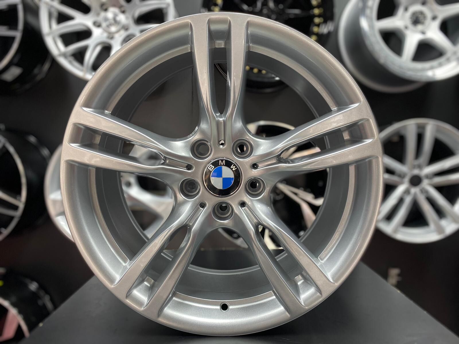 19'' 5X120 BMW F30 UYUMLU JANT TAKIMI