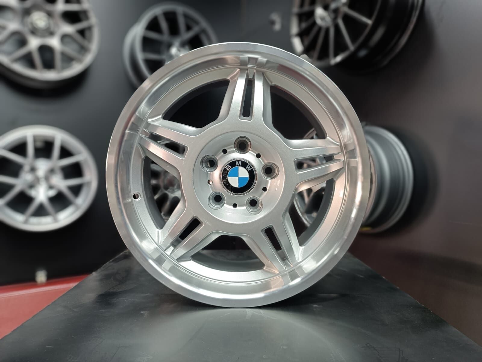 17'' 5X120 BMW MOTORSPORT UYUMLU JANT TAKIMI