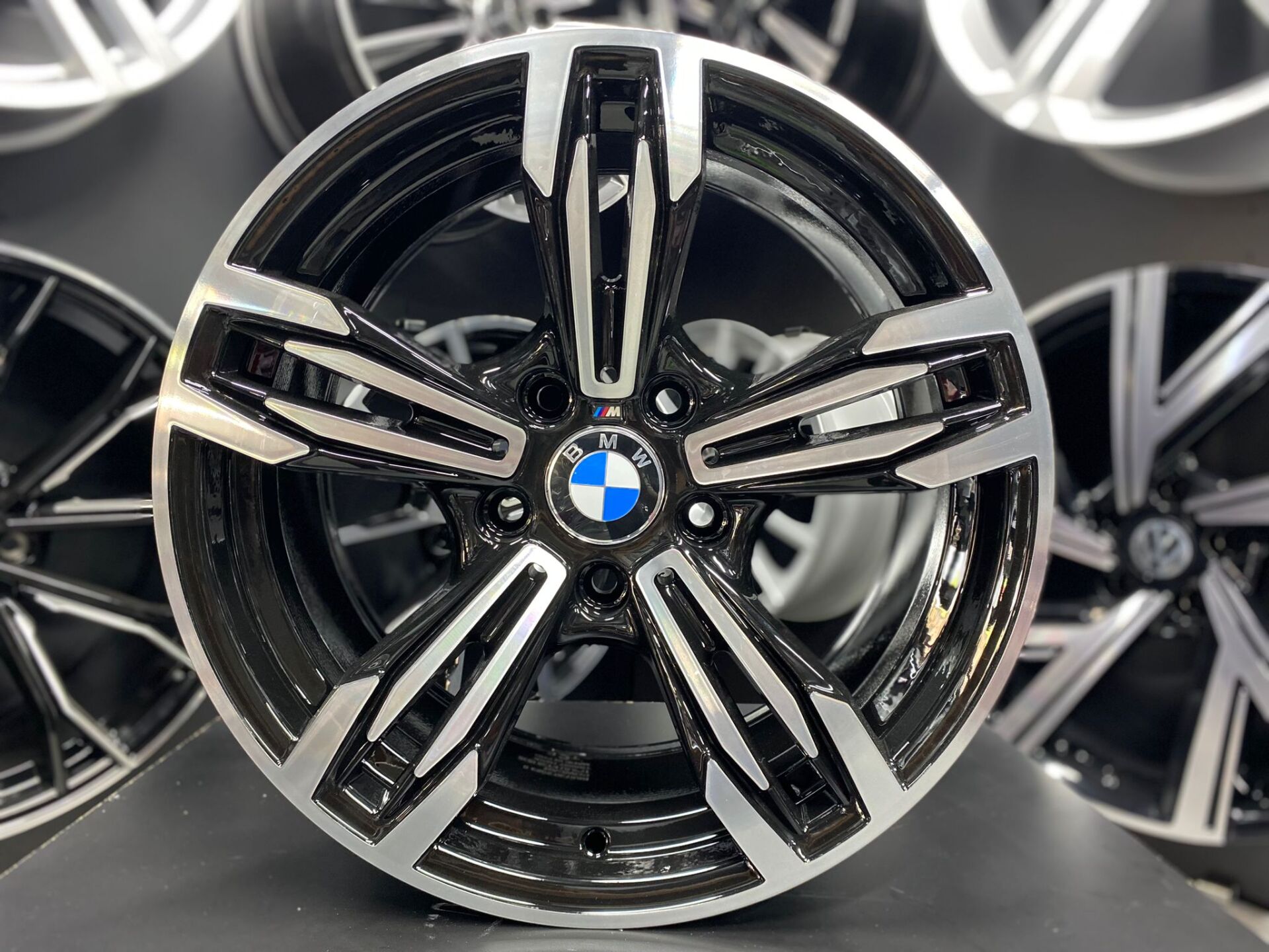17'' 5X120 BMW UYUMLU JANT TAKIMI